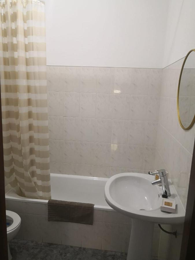 Sisters Beach House - Sea View อาร์มาซอง เด เปรา ภายนอก รูปภาพ